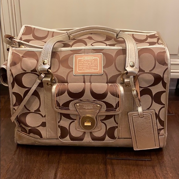 coach dog bag